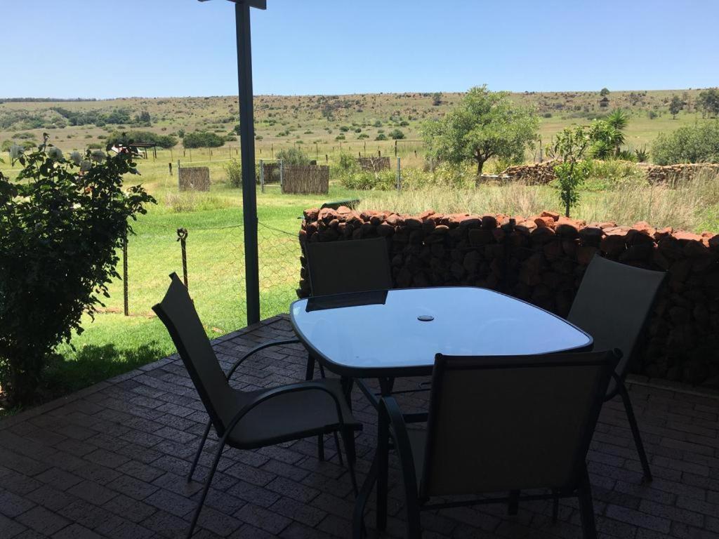 Hotel Sanctuary Life Guest Farm Magaliesburg Esterno foto
