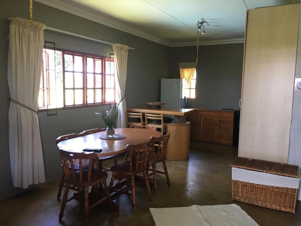 Hotel Sanctuary Life Guest Farm Magaliesburg Esterno foto