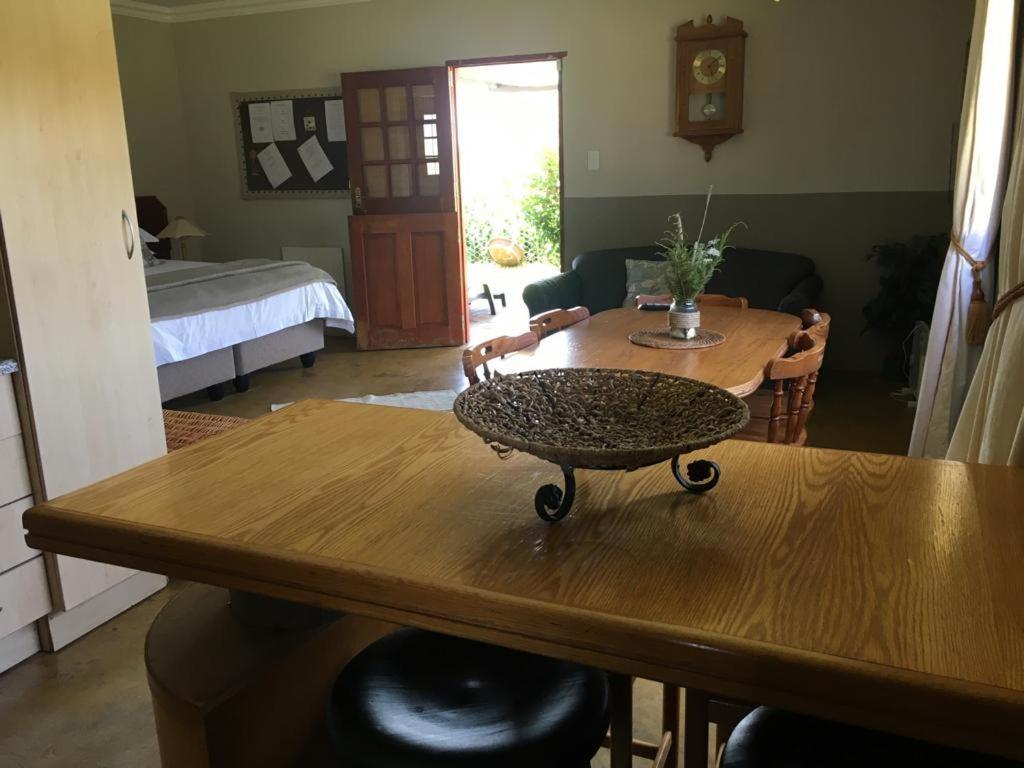 Hotel Sanctuary Life Guest Farm Magaliesburg Esterno foto