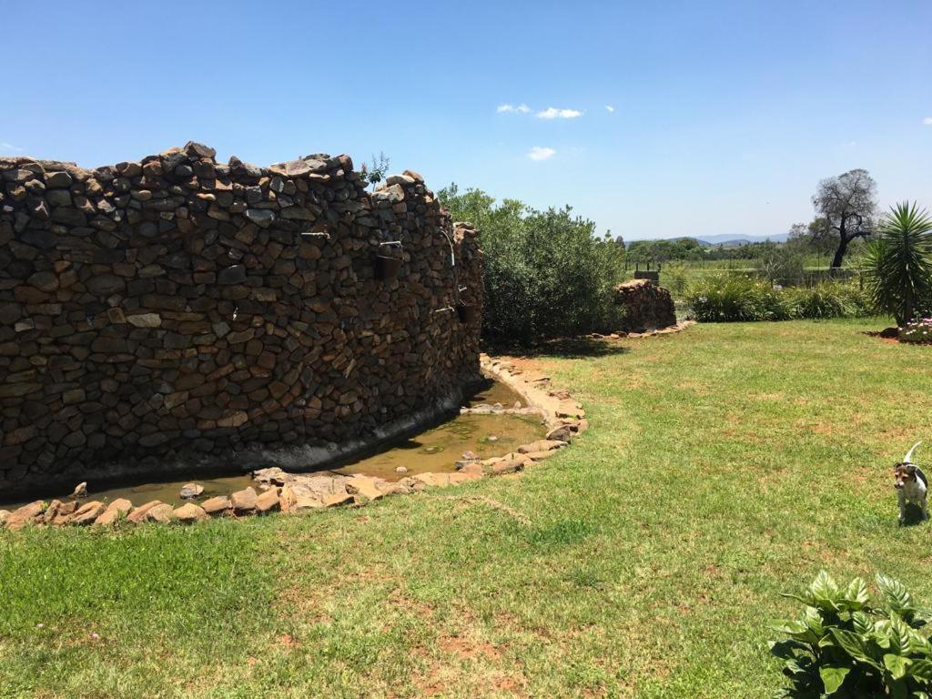 Hotel Sanctuary Life Guest Farm Magaliesburg Esterno foto