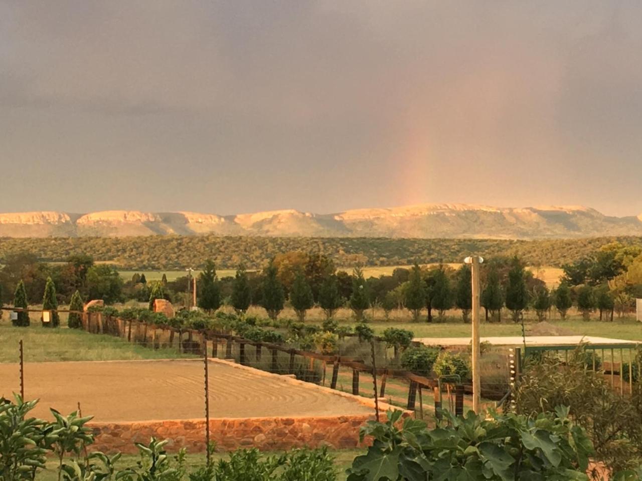 Hotel Sanctuary Life Guest Farm Magaliesburg Esterno foto